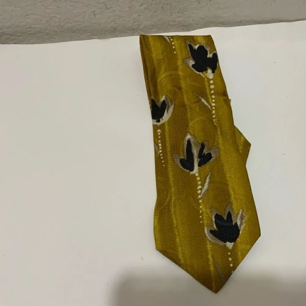 Hugo Boss men’s tie